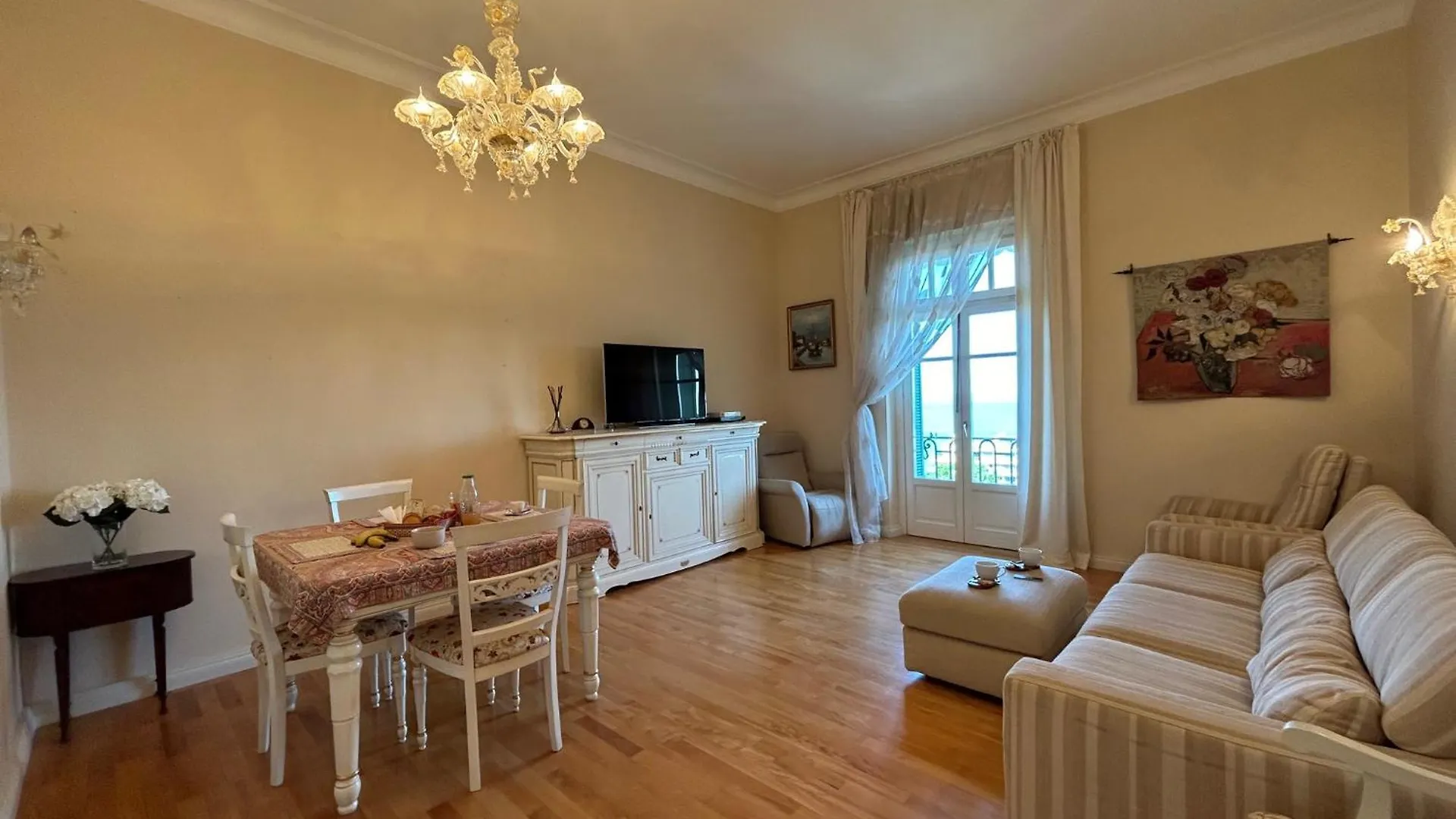 Vaste 2 Pieces Raffine Vue Mer Menton Centre 0*,  フランス